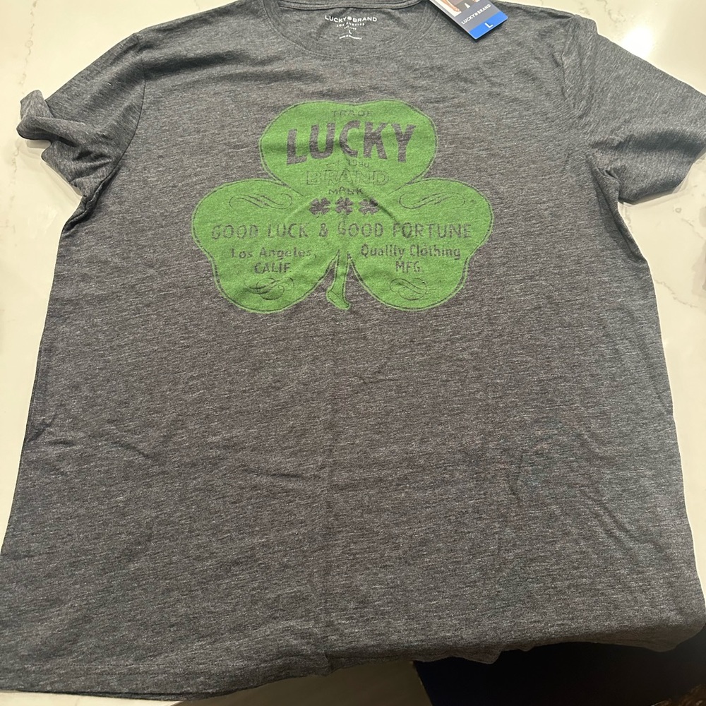 Mens LUCKY t NWT Size Large - Picture 3 of 4